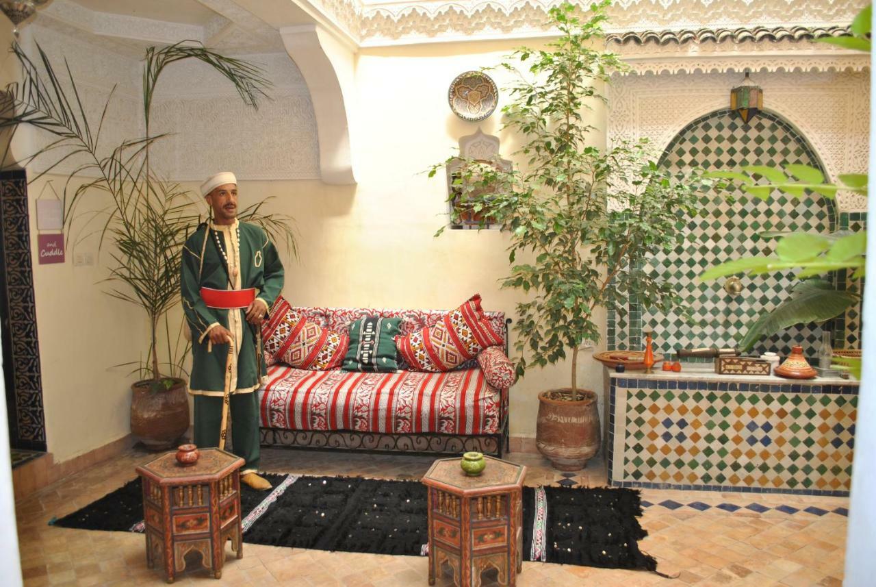 Dar Mounadim Fez Exterior photo